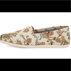 TOMS Classic Vintage Paisley Slip-On